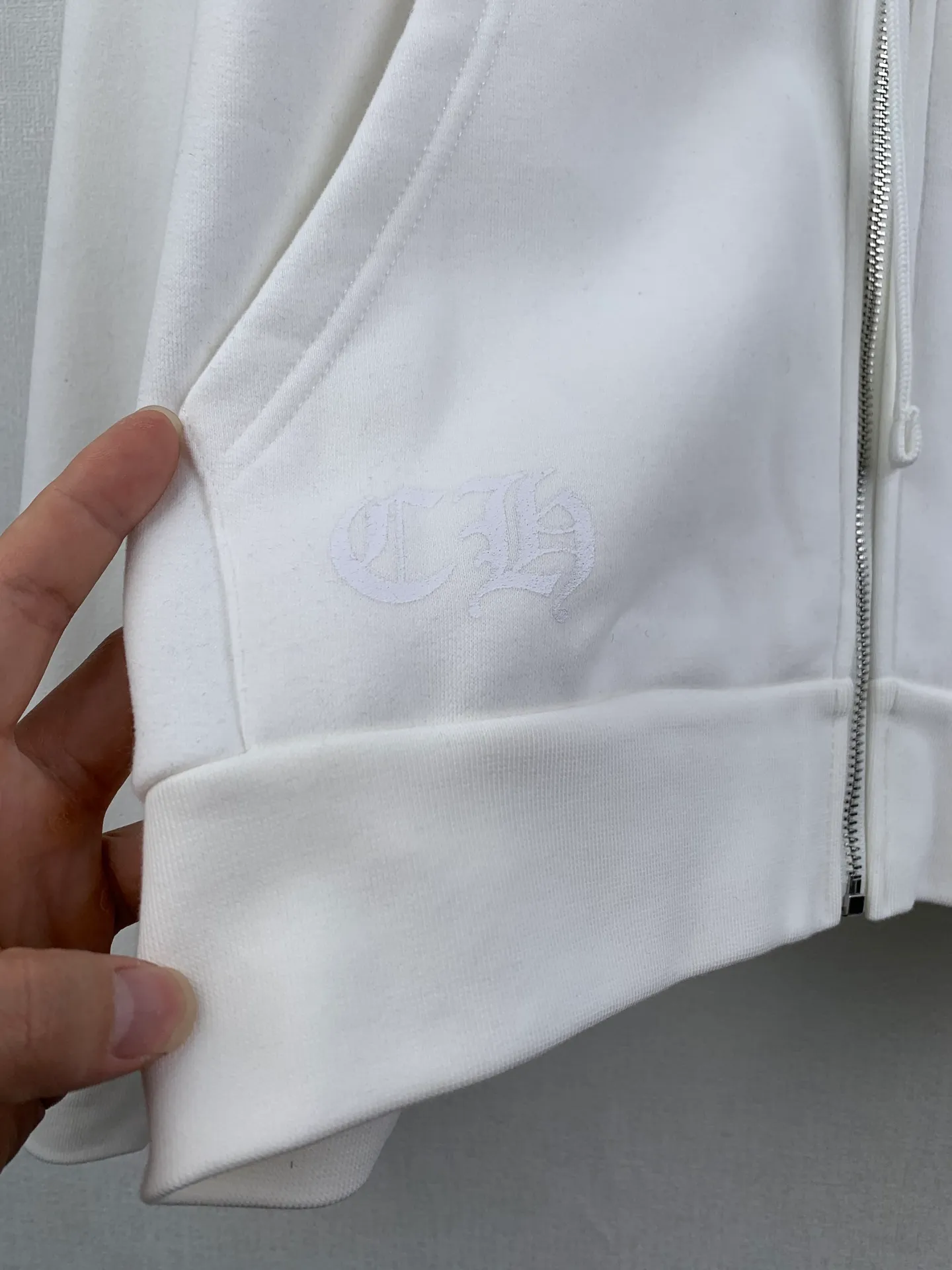 P470 Chrome Hearts hooded glue-printed sweatshirt jacket 380g cotton fleece sweatshirt material, 420g 1*1 matching high-end fashion brand rib fabric fermentation washing, glue printing, customized 1:1 hood rope, customized 1:1 zipper, customized 1:1 trademark, loose fit Size: S M L XL